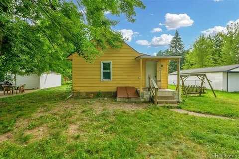 909 Maplewood Avenue, Ypsilanti, MI 48198