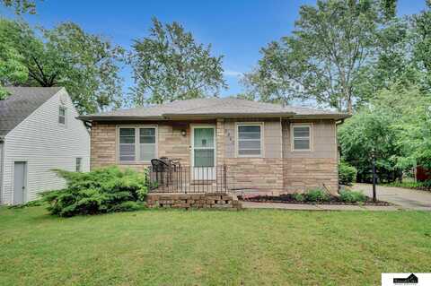2340 S 36th Street, Lincoln, NE 68506