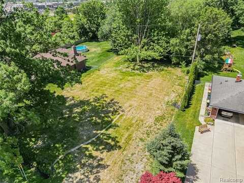 45215 Fairchild Road, Macomb, MI 48042
