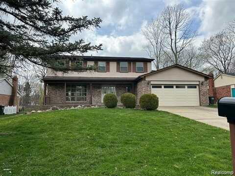 425 Pinehurst Drive, Rochester Hills, MI 48309
