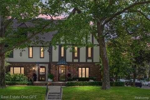 542 Cadieux Road, Grosse Pointe, MI 48230