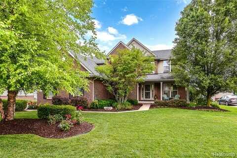 58724 Carriage Lane, South Lyon, MI 48178