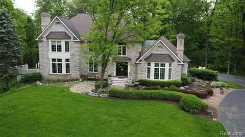 4270 ARGENTA Drive, Brighton, MI 48116