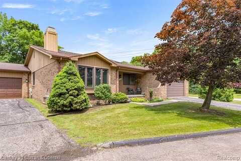 31450 Orchard Brook Court, Farmington Hills, MI 48336