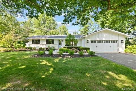 21651 Currie Road, Northville, MI 48167