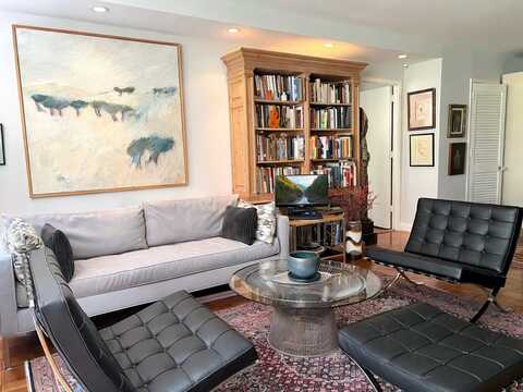 1065 Park Avenue, New York, NY 10128