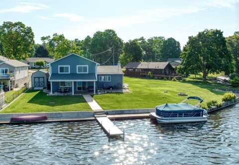 284 Washington Drive, Michigan Center, MI 49254