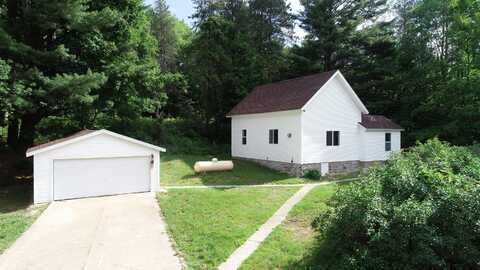 17324 11 Mile Rd Road, Leroy, MI 49655