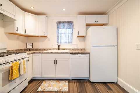 416 Chautauqua Avenue, Portsmouth, VA 23707