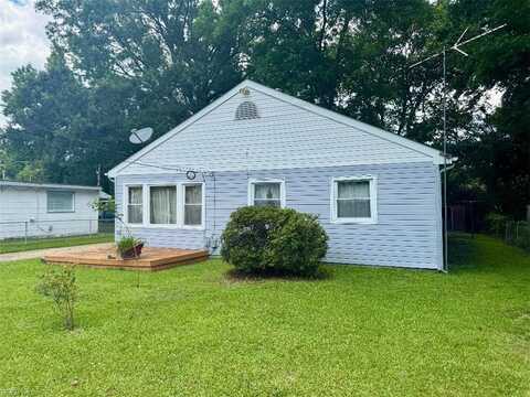 2609 Harling Drive, Chesapeake, VA 23325