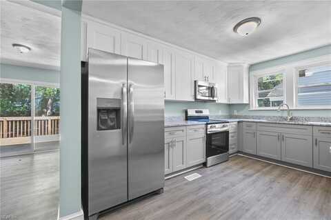 1003 Douglas Avenue, Portsmouth, VA 23707