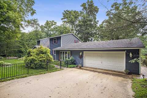 5715 Fawn Lake Drive, Shelbyville, MI 49344