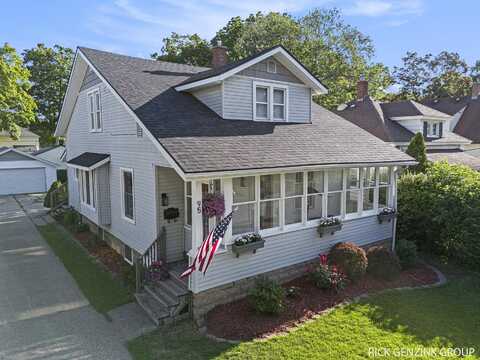 95 E 24th Street, Holland, MI 49423