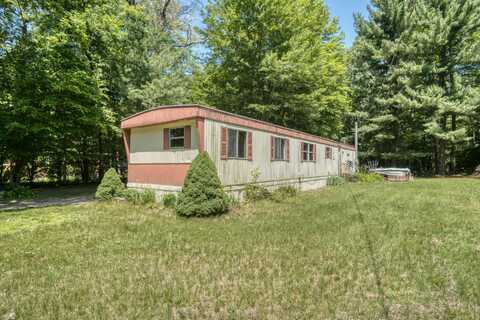 9009 E 36th Street, Newaygo, MI 49337