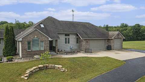 10303 S 34th Street, Vicksburg, MI 49097
