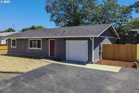 180 SE DARRELL AVE, Winston, OR 97496