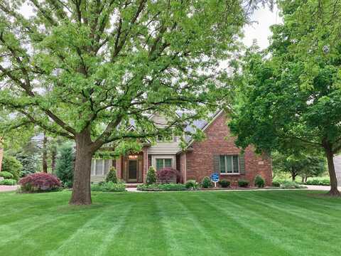5060 Oak Tree Court, Ann Arbor, MI 48108