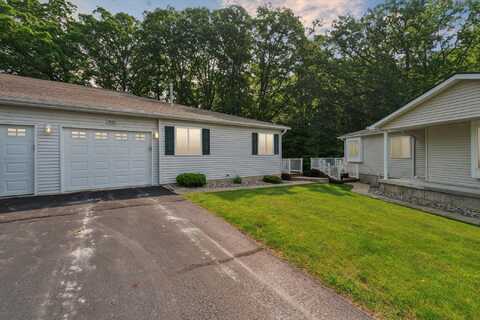 9422 Timber Ridge Drive, Grand Blanc, MI 48439