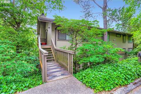 7542 SW BARNES RD, Portland, OR 97225