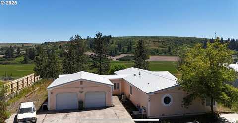785 N 7TH AVE, Elgin, OR 97827