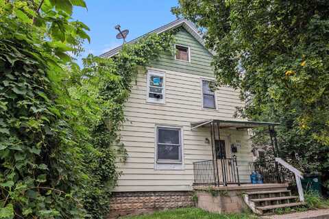 811 Larned Street, Lansing, MI 48912