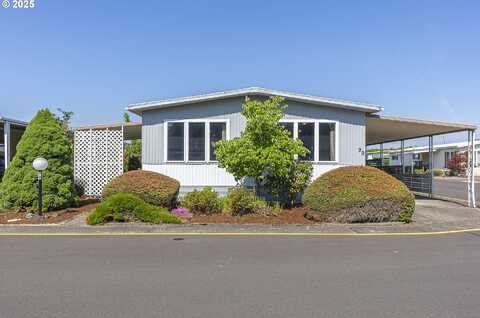 2902 E 2ND ST, Newberg, OR 97132