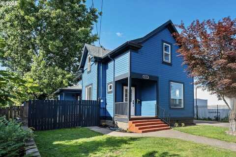 8123 SE TAYLOR CT, Portland, OR 97215