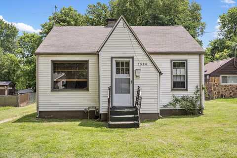 1524 S Thelma Avenue, Springfield, MO 65807