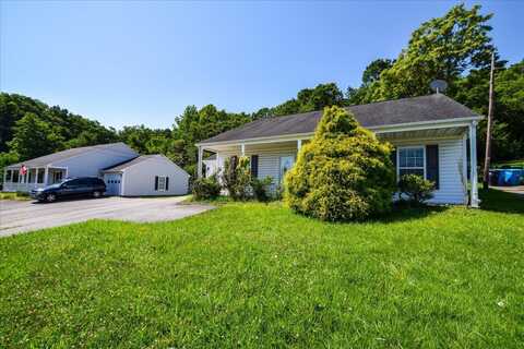 3653 Yellow Mountain RD SE, Roanoke, VA 24014
