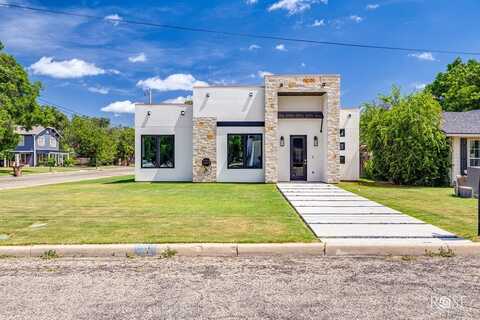 726 W Ave I, San Angelo, TX 76901