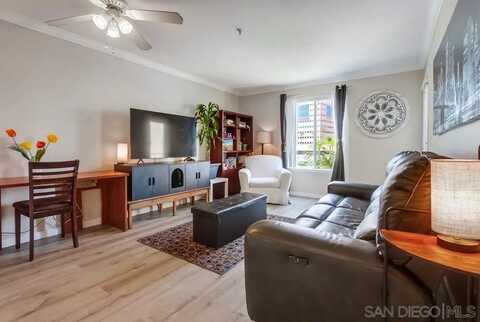 8889 Caminito Plaza Centro, San Diego, CA 92122