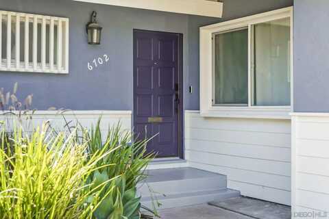 6702 Estrella Ave, San Diego, CA 92120