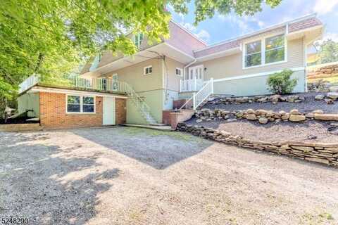 13 Wawayanda Rd, Vernon, NJ 07422