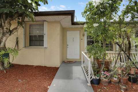 968 Sumter Road W, West Palm Beach, FL 33415