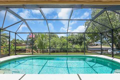 326 NE Surfside Avenue, Port Saint Lucie, FL 34983