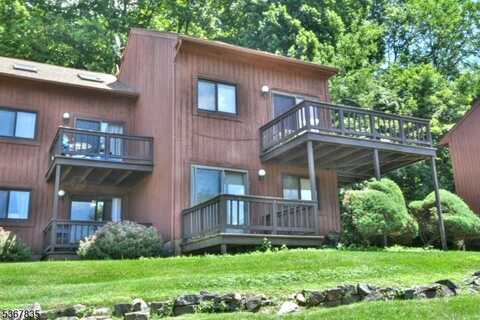 3 Deer Valley Ln, Vernon, NJ 07462