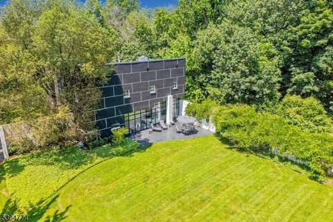 451 Mountain Ave, North Caldwell, NJ 07006
