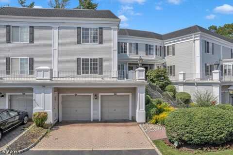 240 Riveredge Dr, Chatham, NJ 07928