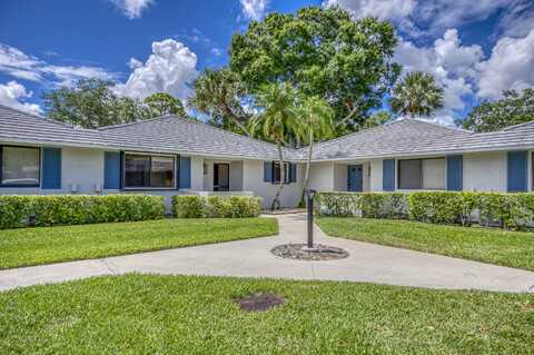 713 Club Drive, Palm Beach Gardens, FL 33418