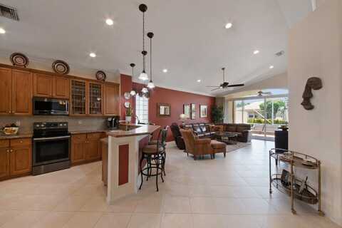 7052 Cataluna Circle, Delray Beach, FL 33446