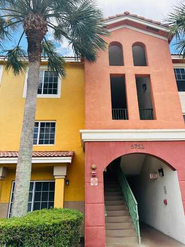 6752 Heritage Grande, Boynton Beach, FL 33437