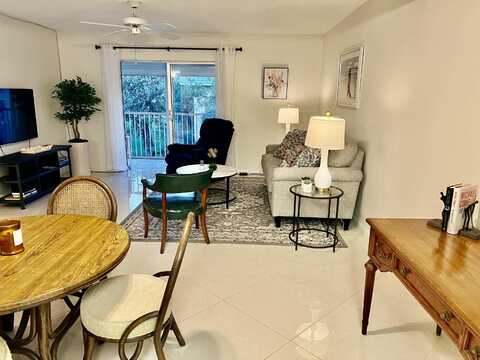18081 SE Country Club Drive, Jupiter, FL 33469