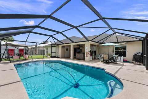 397 SW Jeanne Avenue, Port Saint Lucie, FL 34953