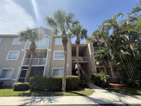 266 Village Boulevard, Tequesta, FL 33469