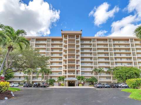 3510 Oaks Way, Pompano Beach, FL 33069