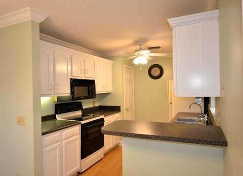 32 Lake Vista Trail, Port Saint Lucie, FL 34952