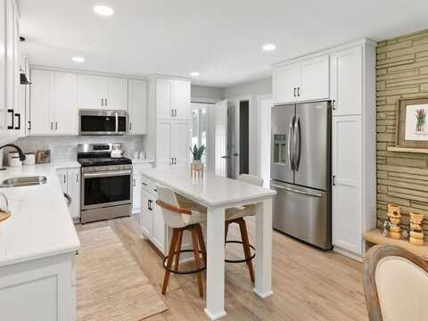 20410 Viking Boulevard NE, East Bethel, MN 55092