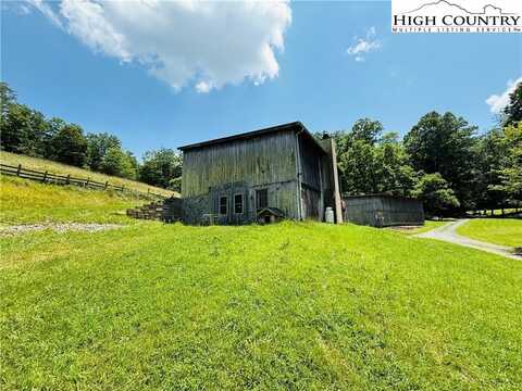 201 Colt Creek, Lansing, NC 28643