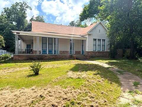 1915 N Jackson St., Palestine, TX 75803