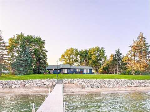 38498 North Shore Drive, Battle Lake, MN 56515